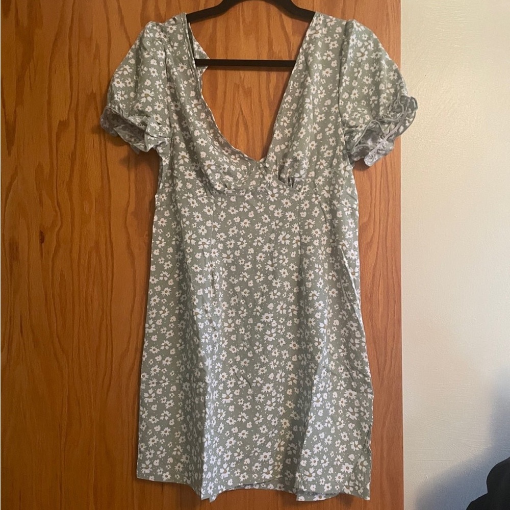 Floral dess - Picture 2 of 3